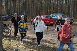 Ścieżka&#x20;to&#x20;także&#x20;świetne&#x20;miejsce&#x20;na&#x20;leśny&#x20;nordic&#x20;walking&#x20;&#x28;fot&#x2e;&#x20;Paulina&#x20;Godula