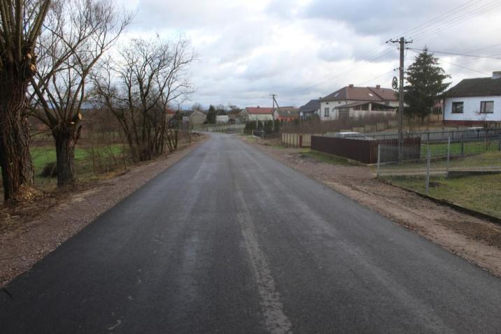 Wyremontowana&#x20;droga&#x20;w&#x20;Wólce&#x20;Pętkowskiej&#x20;&#x28;fot&#x2e;&#x20;archiwum&#x20;Gmina&#x20;Bałtów&#x29;&#x2e;