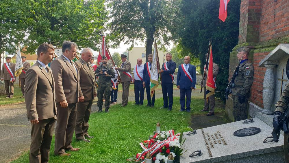 Uroczystości&#x20;w&#x20;Przybyszewie&#x2c;&#x20;Fot&#x2e;&#x20;archiwum&#x20;Nadleśnictwa&#x20;Dobieszyn